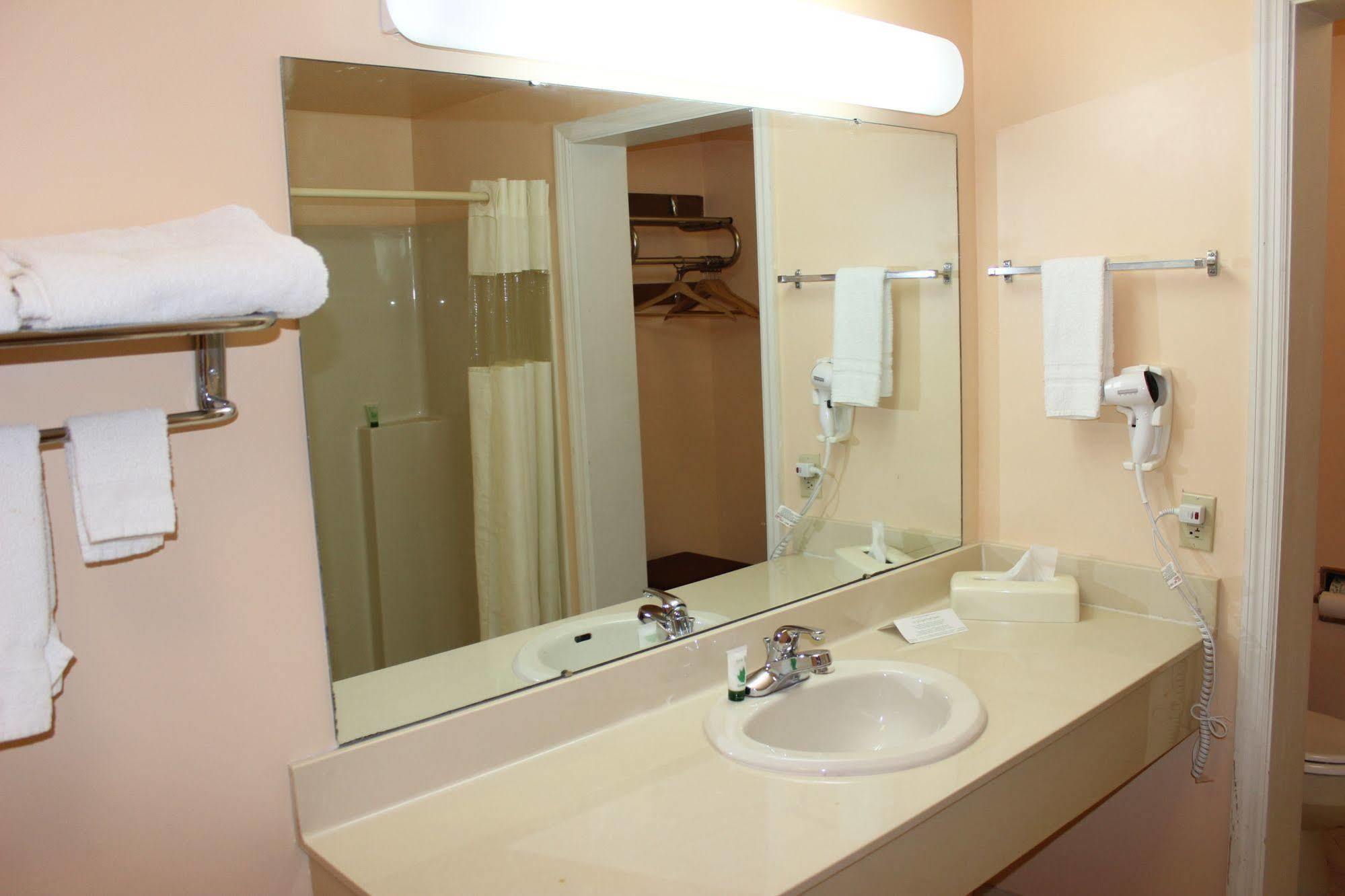 Quality Inn Pulaski Ngoại thất bức ảnh